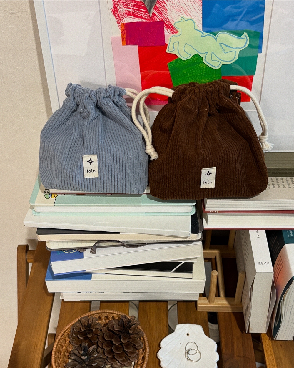 still cord pouch / cloud