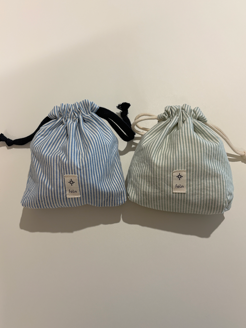 dawn string pouch / blue
