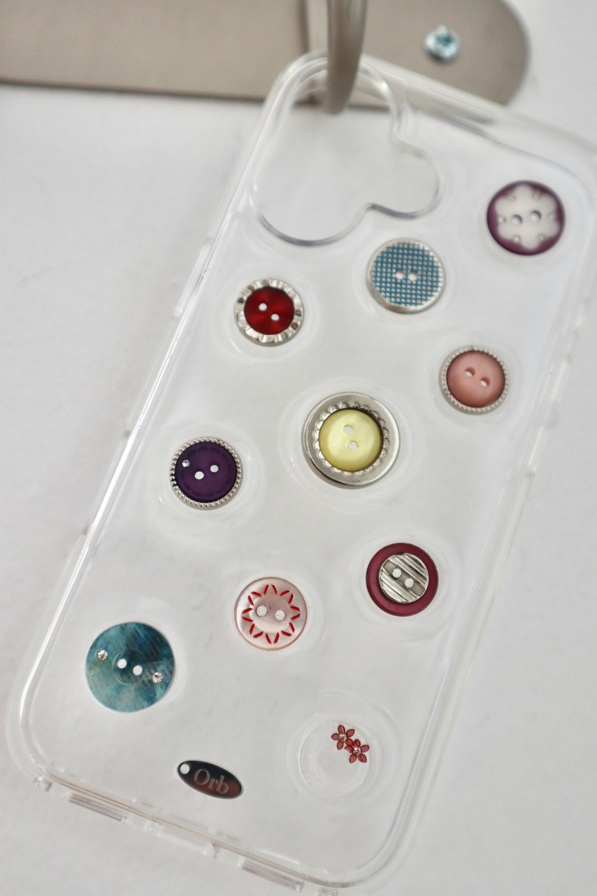Button case 02 vintage love