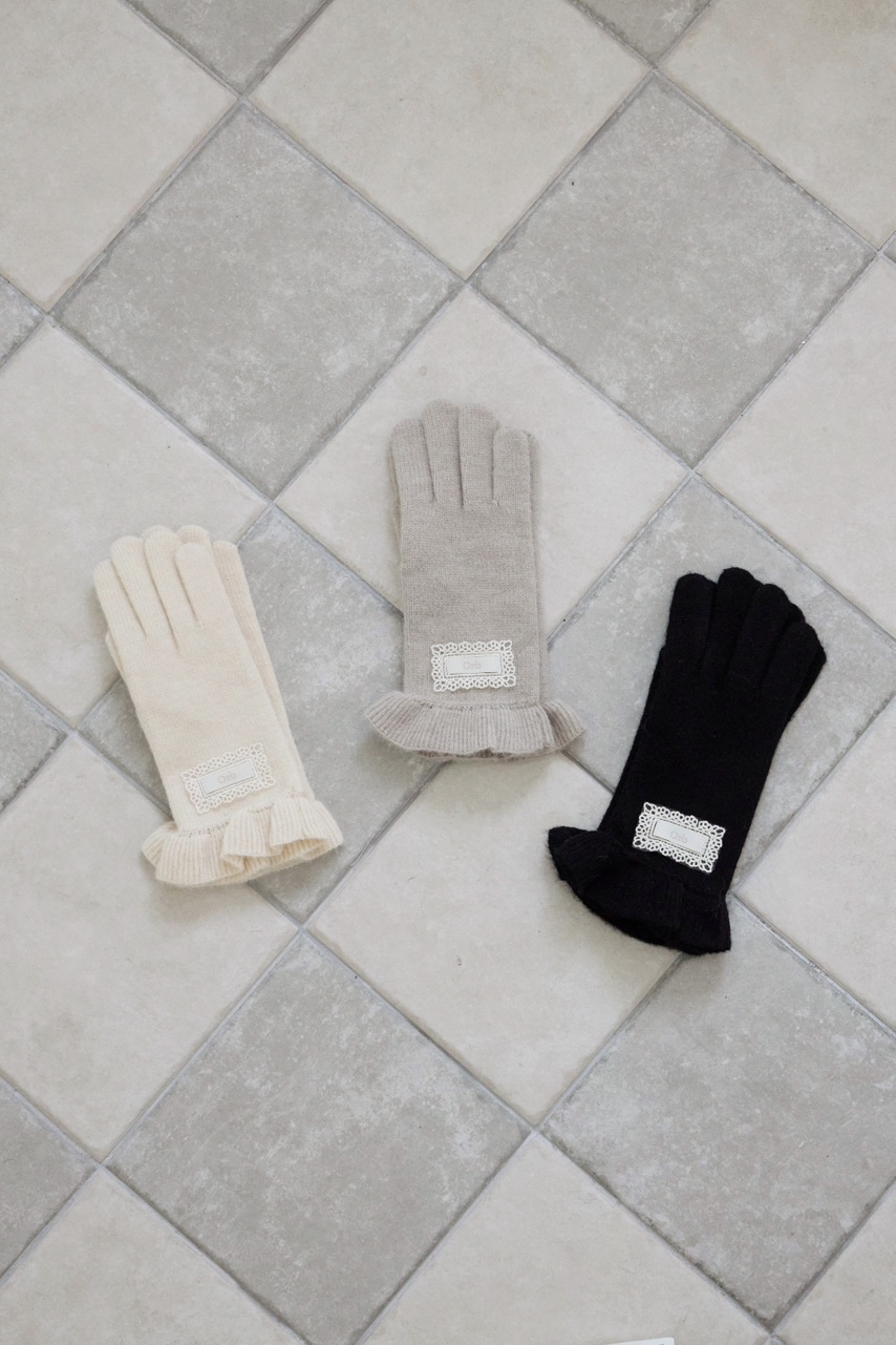 Orb frilly gloves (mute beige)