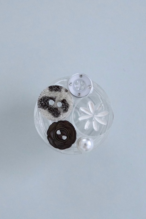 Button tok 01