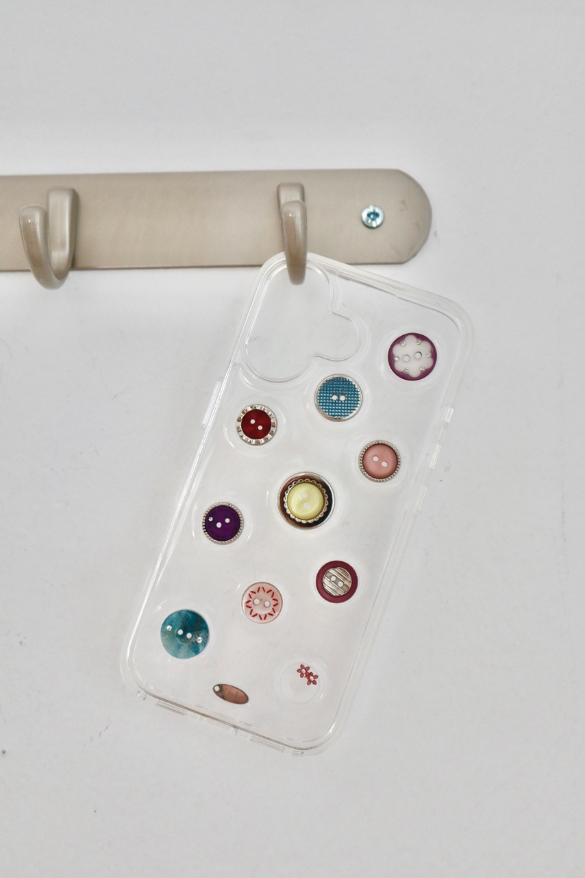 Button case 02 vintage love