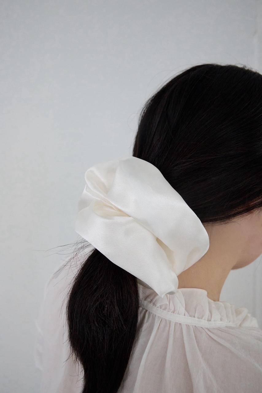 Big flow scrunchie