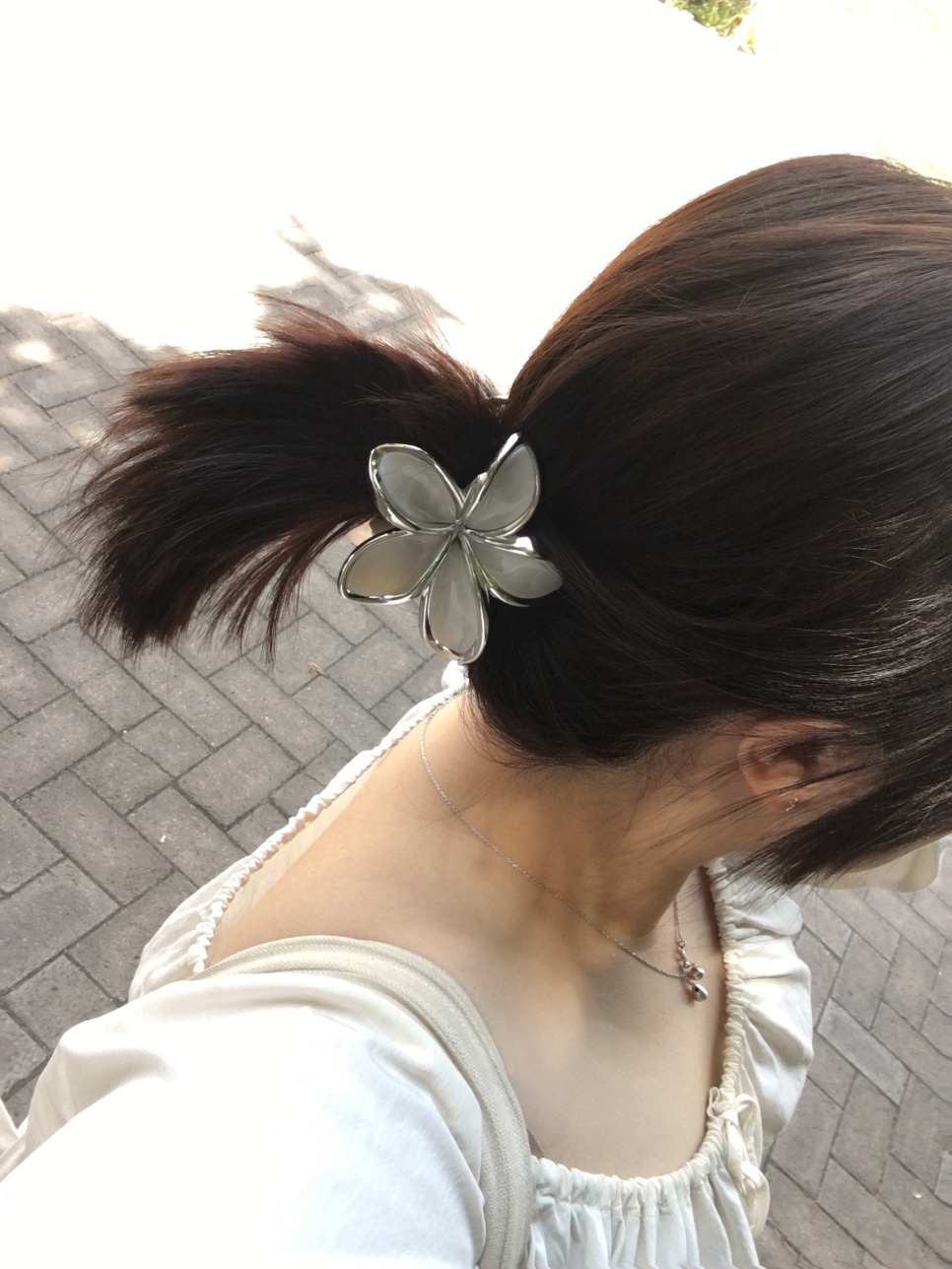Flower hair clip