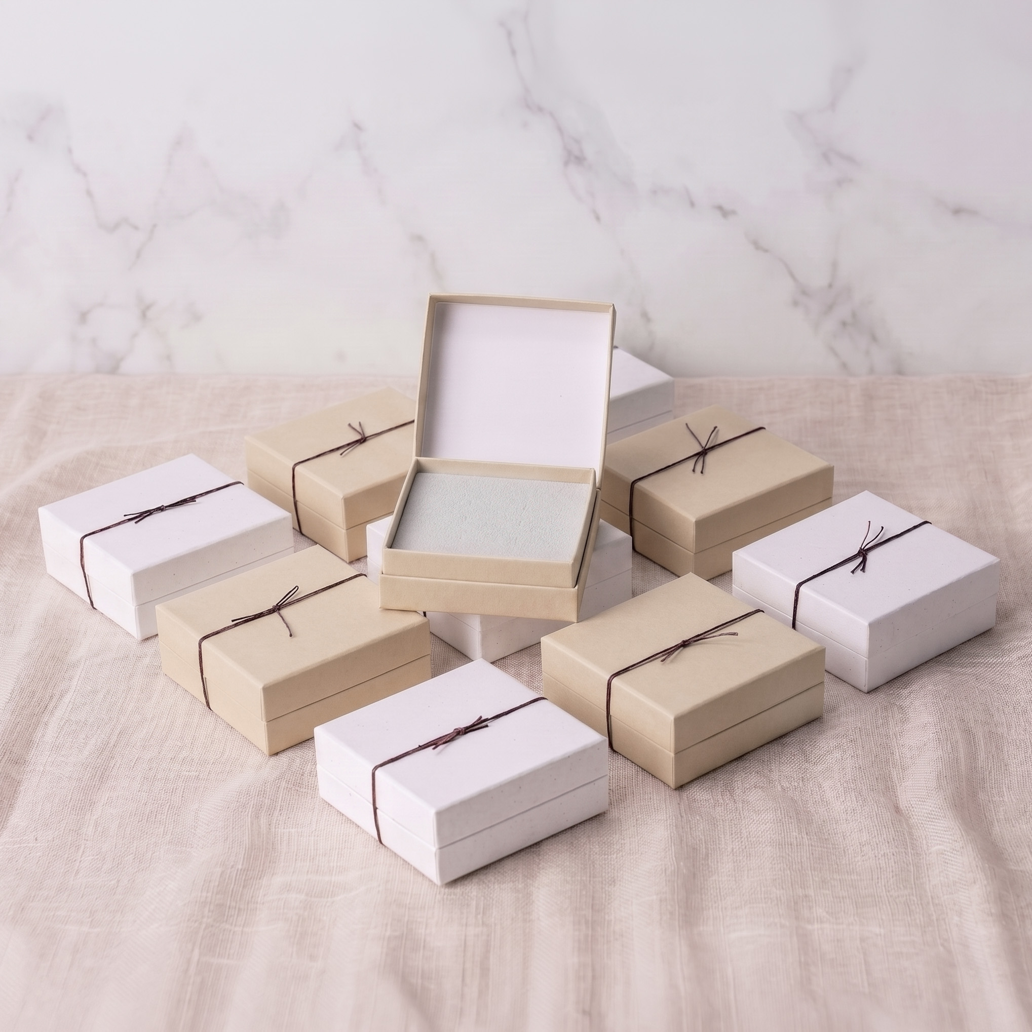 밴딩 일체형 주얼리 케이스 액세서리 포장 선물 상자 화이트&베이지 대 9x9x4cm 20개