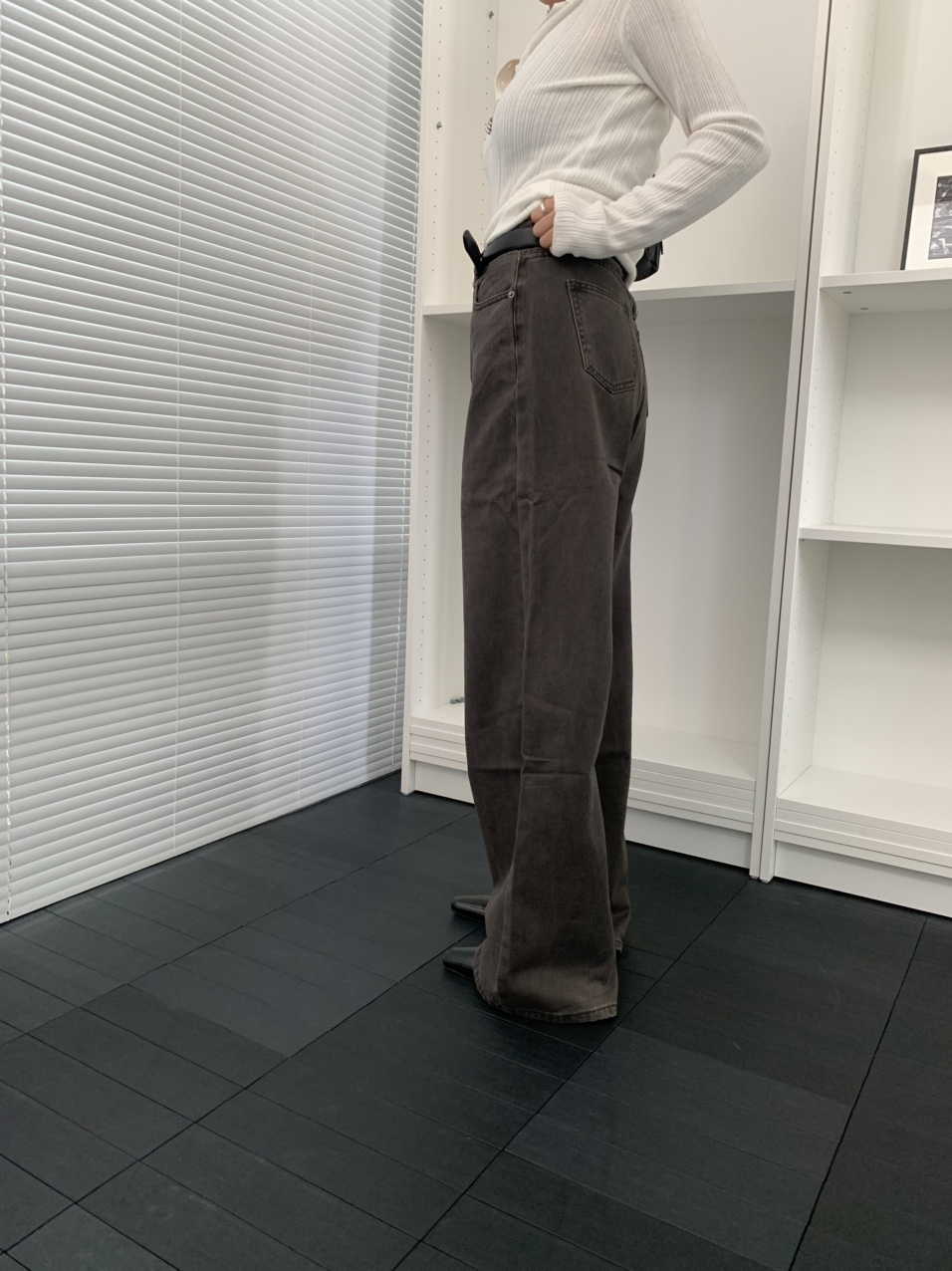 강추 / 디즈 흑청 일자 와이드 데님 팬츠 / 로웰샵