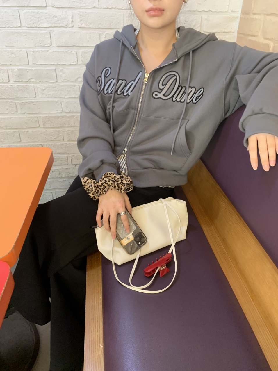 베리 레터링 루즈핏 후드집업 (3col)