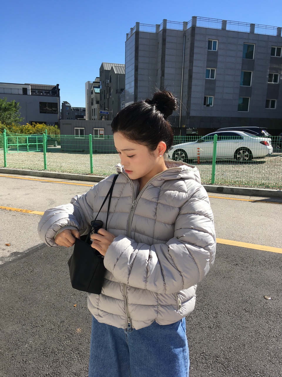 데크 남녀공용 오버핏 스트링 후드 크롭 경량 패딩 (3col)